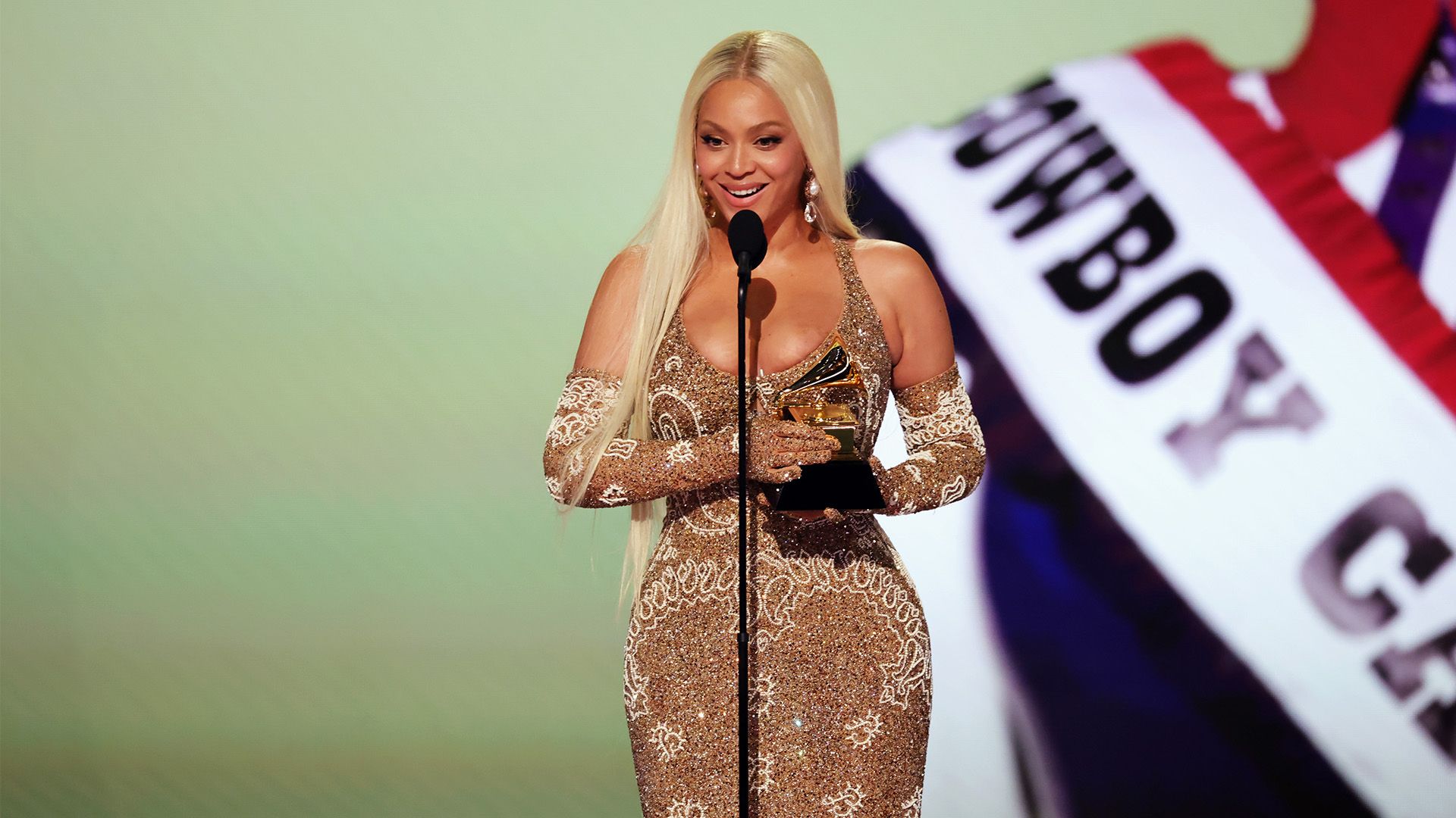 外溢效应 外溢效应